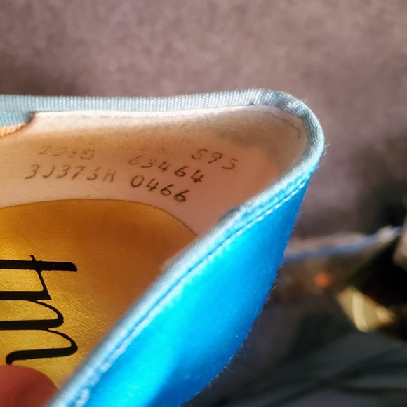 Vintage NWT Turquoise 2 in Heels Pumps SZ 8 - Picture 9 of 10